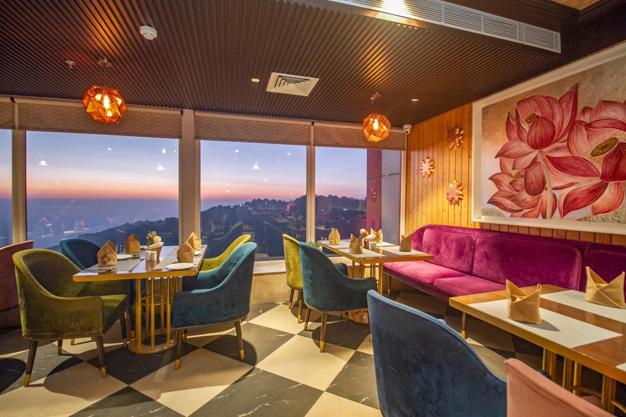 Amritara Surya, Mcleodganj, Dharamshala Hotel Exterior foto
